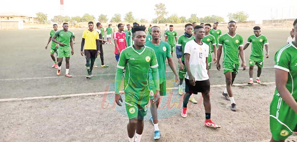 L’équipe se prépare assidument pour un résultat positif.