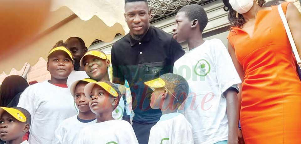 Yaoundé : Andé Onana, gardien des malades Yaoundé : Andé Onana, gardien des malades