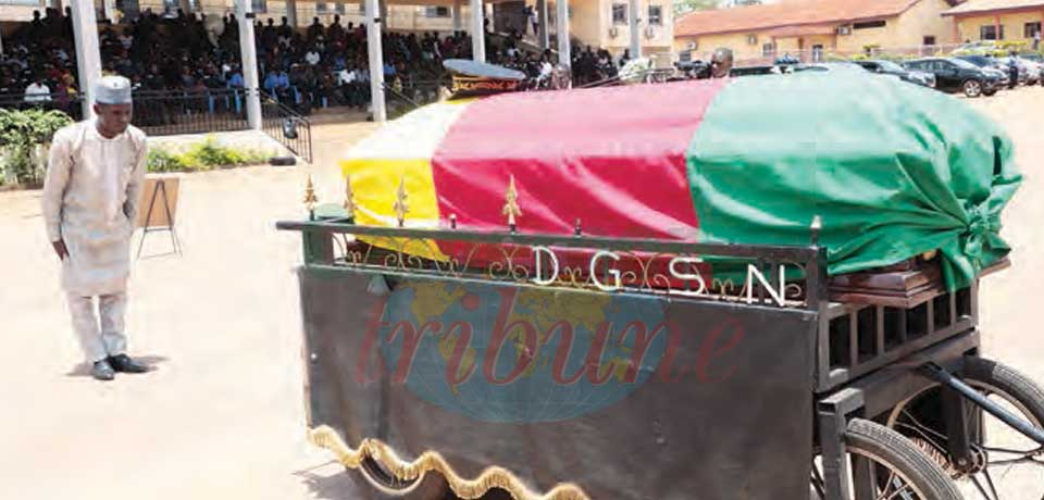 Sûreté nationale : la police honore un soldat tombé Sûreté nationale : la police honore un soldat tombé