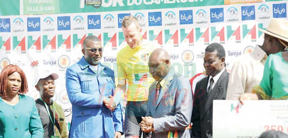 Tour cycliste international du Cameroun : le maillot jaune change d'épaules