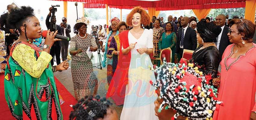 The First Lady took time to commune with the pupils