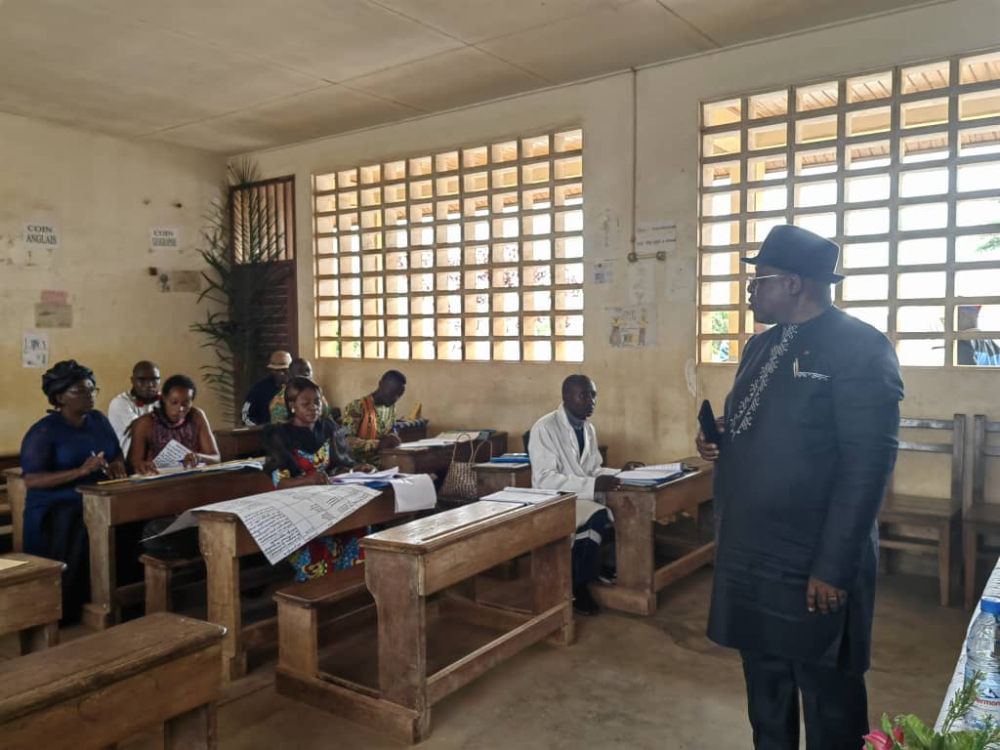 Renforcer les capacités des enseignants a? l'utilisation effective et efficace des nouveaux curricula. Renforcer les capacités des enseignants a? l'utilisation effective et efficace des nouveaux curricula.