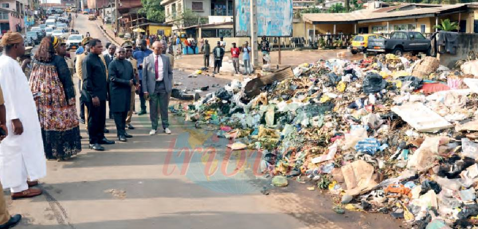 Yaoundé: Les ordures à bras-le-corps