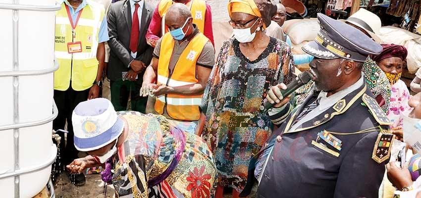 Marchés de Yaoundé IV : de l’humour pour sensibiliser