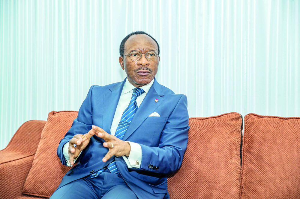 Emmanuel Nganou Djoumessi : « Le gouvernement fait tous les efforts pour payer les avances de démarrage et autres acomptes. »