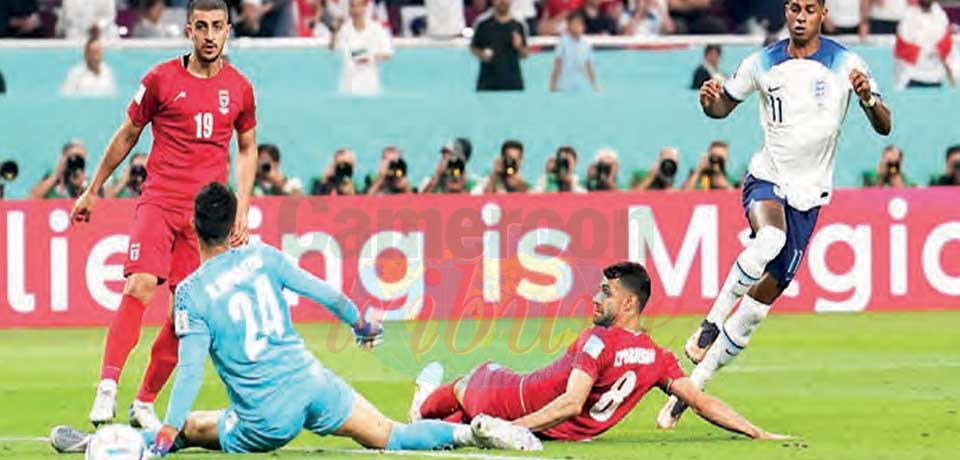 England-Iran : Dominant England Thump Iran