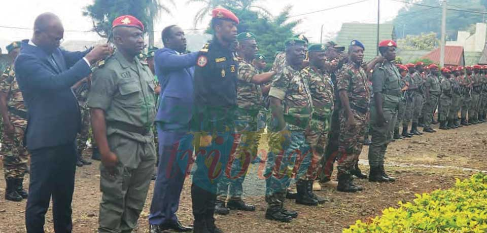 Buea : Promoted Soldiers Receive Epaulets