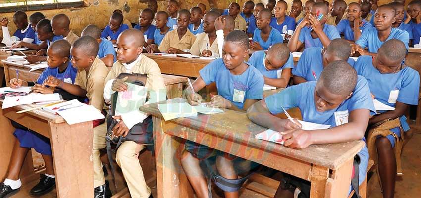 A l’école, la forme change, la rigueur reste.