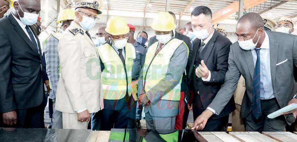 Transformation de pierres en carreaux : une usine opérationnelle à Yaoundé