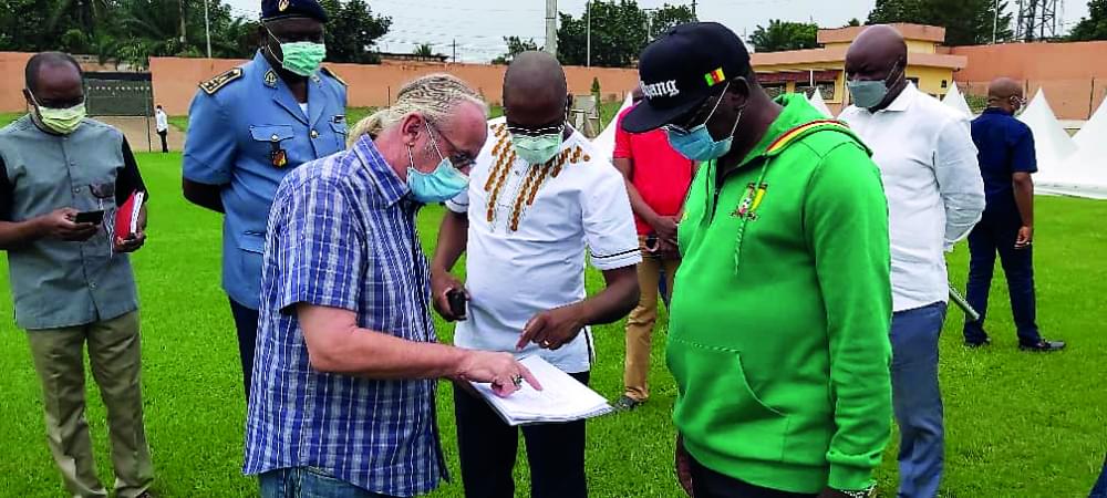 Préparation des sites d’accueil : Ferdinand Ngoh Ngoh sur le terrain