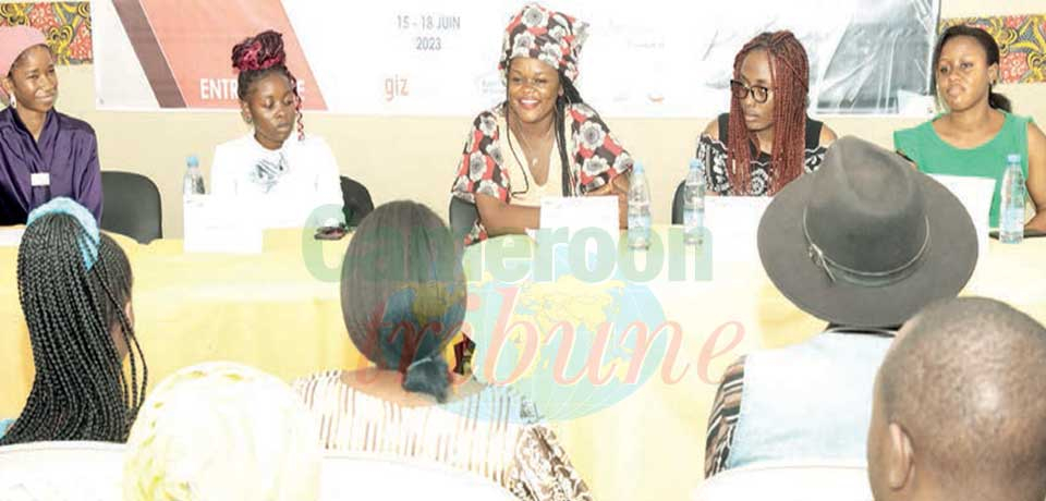Une exposition interactive cordonnée par la GIZ, Business Scouts for development, Caysti, et Women going digital s’est tenue le 15 juin à Yaoundé. Une exposition interactive cordonnée par la GIZ, Business Scouts for development, Caysti, et Women going digital s’est tenue le 15 juin à Yaoundé.