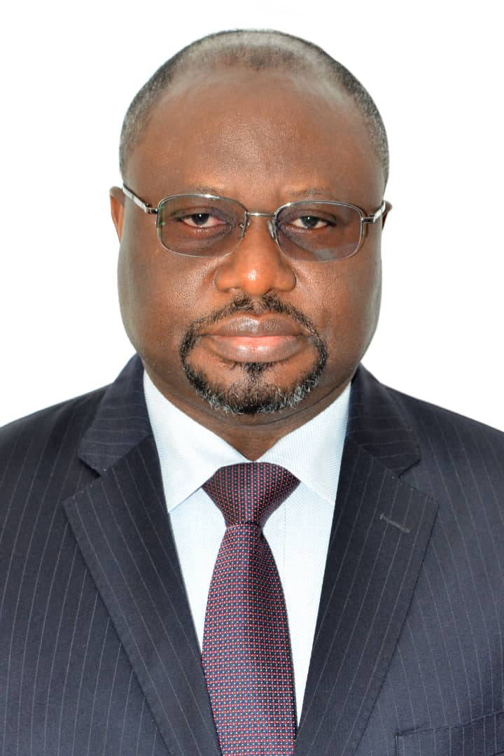 S.E Paul Batibonak, diplomate, ministre plénipotentiaire