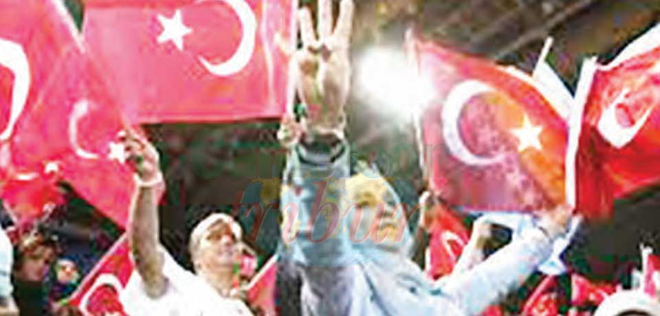 Présidentielle en Turquie : quatre candidats pour un fauteuil