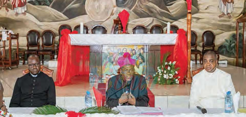 Archidiocèse de Yaoundé : Mgr Jean Mbarga au contact des « Amis » Archidiocèse de Yaoundé : Mgr Jean Mbarga au contact des « Amis »