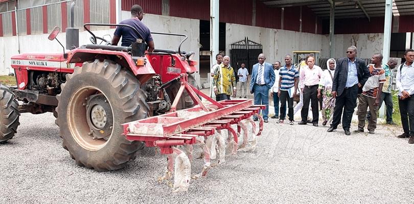 Usine d’Ebolowa: 996 tracteurs déjà assemblés
