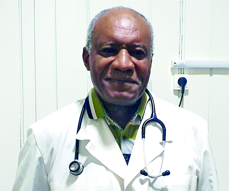 Pr Tetanye Ekoe, membre de l’Ordre national des médecins du Cameroun. Pr Tetanye Ekoe, membre de l’Ordre national des médecins du Cameroun.