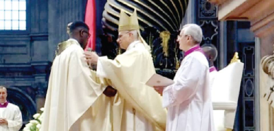 Eglise catholique romaine: Le pape ordonne un prêtre camerounais