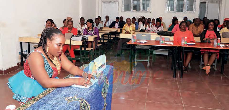 Nidelle Jara Dongmo Tabontsa, 24 ans, a soutenu son rapport de stage le 5 août dernier à l’Institut universitaire Siantou à Yaoundé. Nidelle Jara Dongmo Tabontsa, 24 ans, a soutenu son rapport de stage le 5 août dernier à l’Institut universitaire Siantou à Yaoundé.