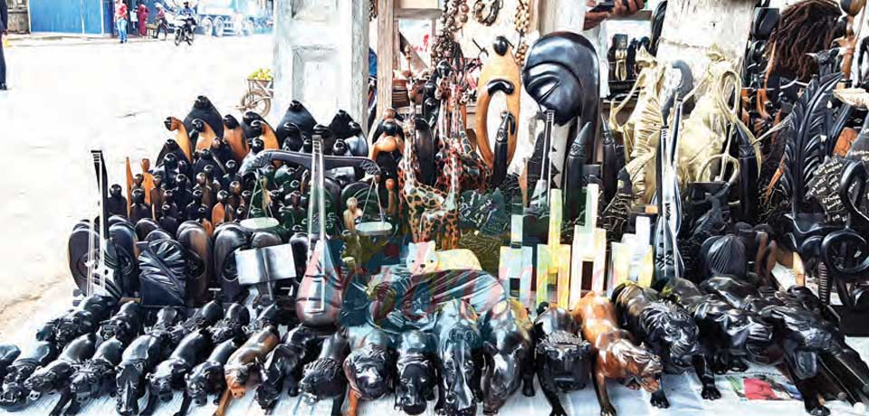 Sculptures de bois: Un marché florissant