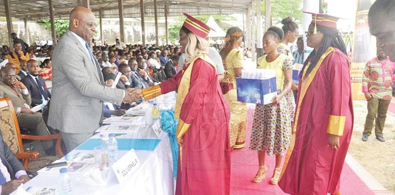 Enseignement technique: 1255 professionnels sur le terrain