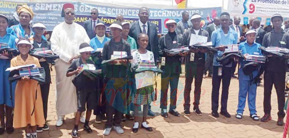 Bafoussam : des primes pour les meilleurs élèves Bafoussam : des primes pour les meilleurs élèves