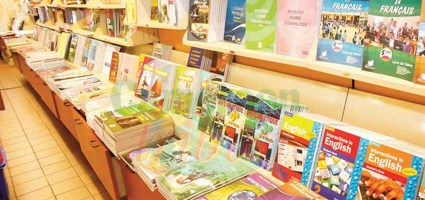 Manuels scolaires : des livres encore indispensables Manuels scolaires : des livres encore indispensables
