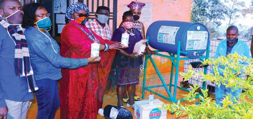Bafoussam : le soutien royal aux écoles Bafoussam : le soutien royal aux écoles