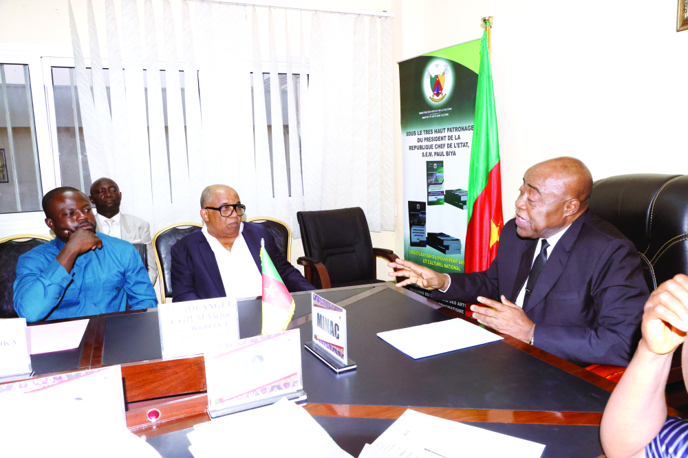 Célébration des 40 ans de carrière de Ben Decca : l’onction du gouvernement