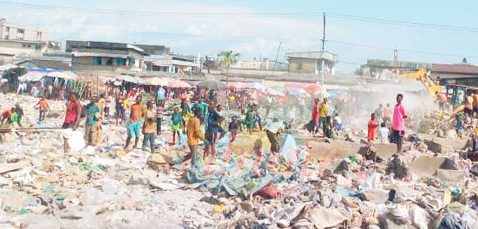 Douala II : on casse pour construire