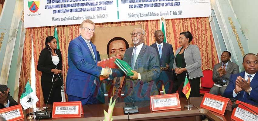 External Relations Minister and AfDB Vice President at the signing ceremony.