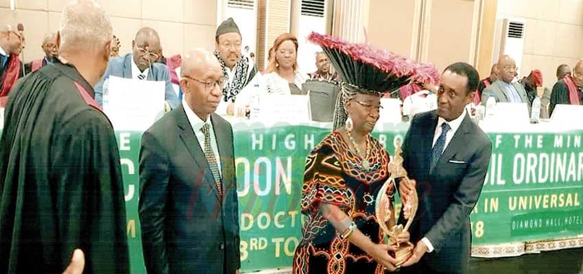 Professor Rose Leke encouraged by medical doctors in Cameroon.