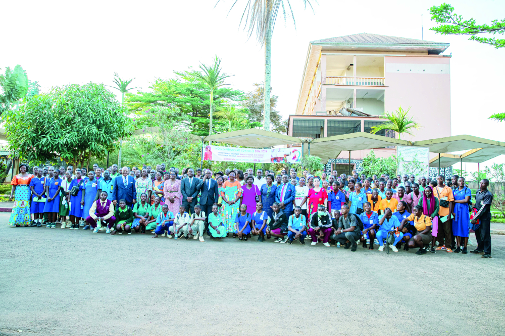 Drugs and HIV/AIDS : African Synergy Continues Sensitisation Drugs and HIV/AIDS : African Synergy Continues Sensitisation