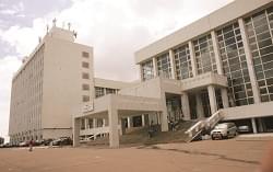 Le Palais des Congrès de Yaoundé offrira une fois encore son cadre à ce nouveau rendez-vous de l’Histoire du Cameroun.