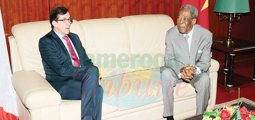 Sénat: Marcel Niat Njifenji invité en France