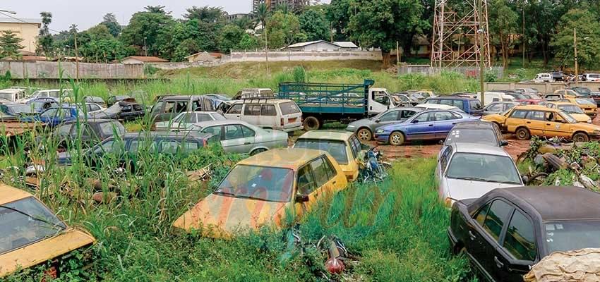 Véhicules abandonnés à Yaoundé: Un délai d'un mois accordé pour débarrasser