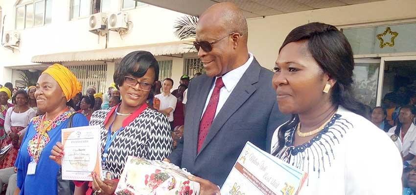 Hôpital gyneco-obstétrique de Yaoundé: des primes pour les meilleurs Hôpital gyneco-obstétrique de Yaoundé: des primes pour les meilleurs