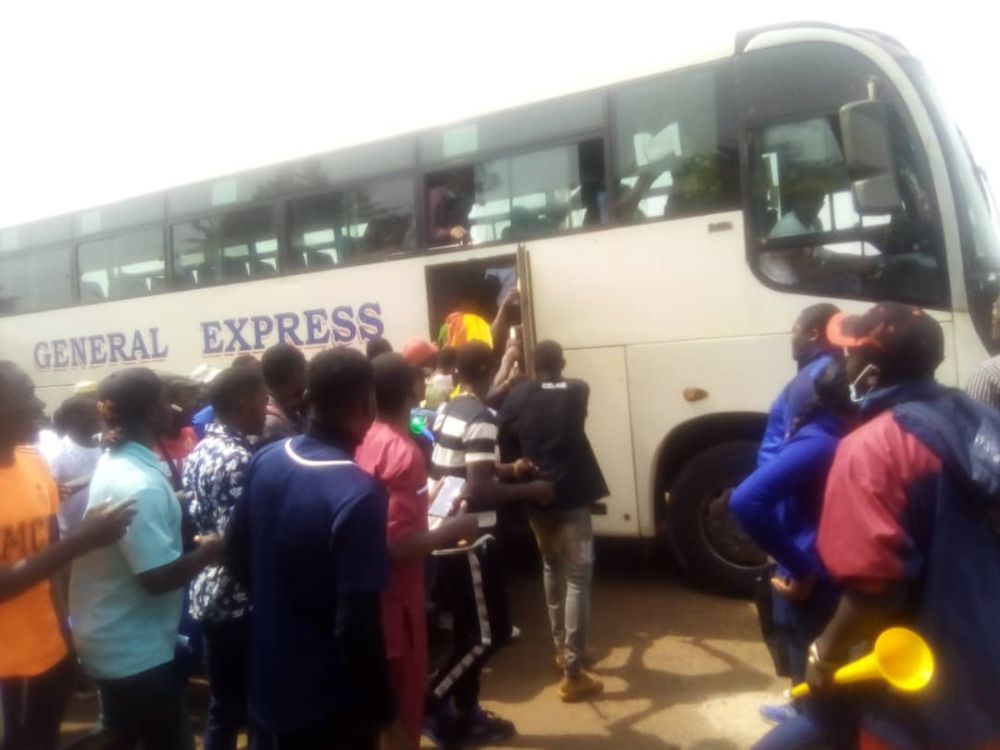 Mobilisation des supporters : l’attaque de l’élite de l’Ouest