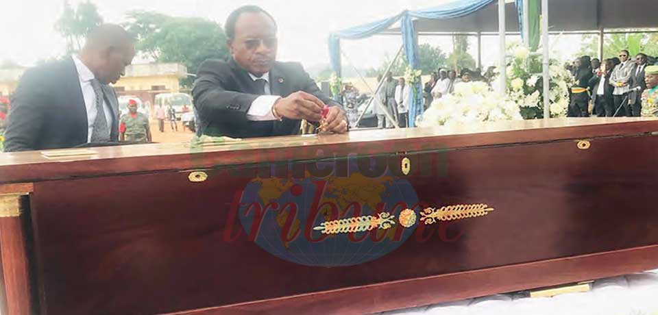 Ernest Mboutchouang : l’hommage de la Nation Ernest Mboutchouang : l’hommage de la Nation