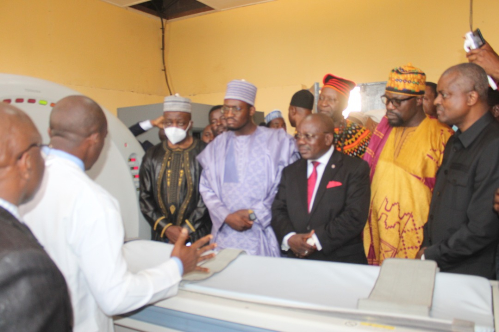 Foumban : un scanner médical offert aux patients Foumban : un scanner médical offert aux patients