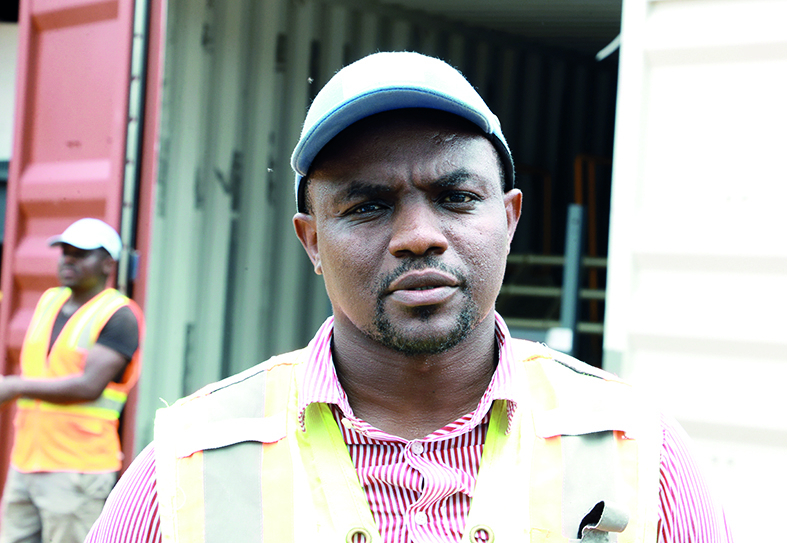 Dani Ngouaka, chef de projet fer Akom 2.