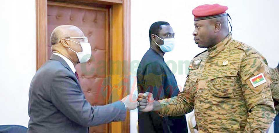 L’émissaire de la CEDEAO chez le lieutenant-colonel Sandaogo Damiba.