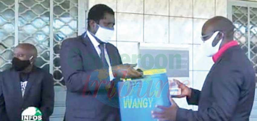 West Region : Minister Nalova Donates Kits To Schools West Region : Minister Nalova Donates Kits To Schools