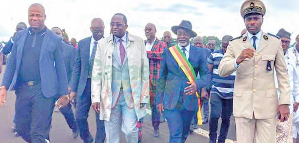 South West Regional Governor and other authorities at the site.