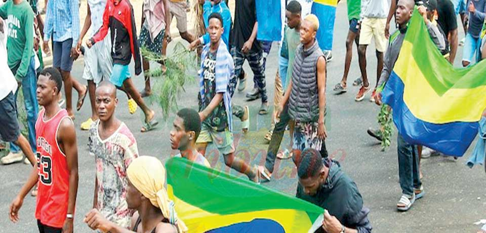 Gabon : Military Junta Reopen Borders