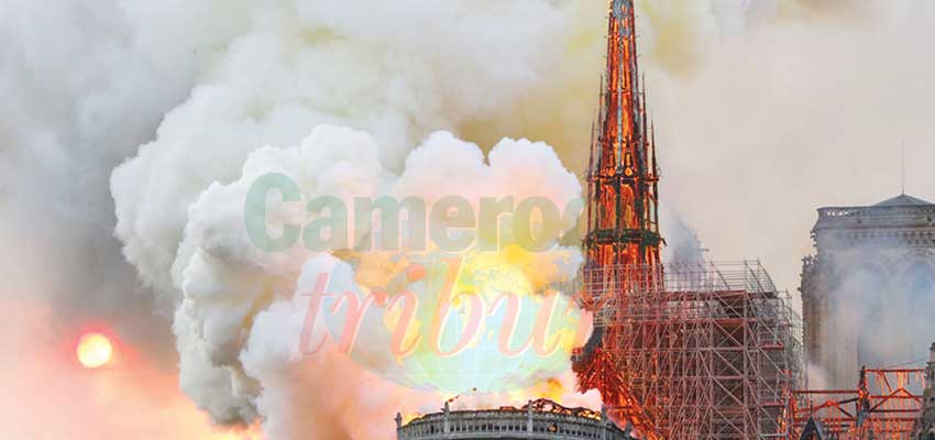France: la cathédrale Notre-Dame de Paris en cendres