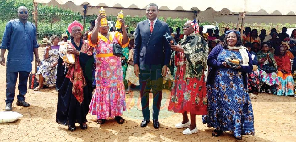 Yaoundé II: Le maire aux côtés des veuves