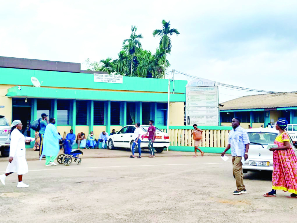 The outpatient unit is usually crowded with patients. The outpatient unit is usually crowded with patients.