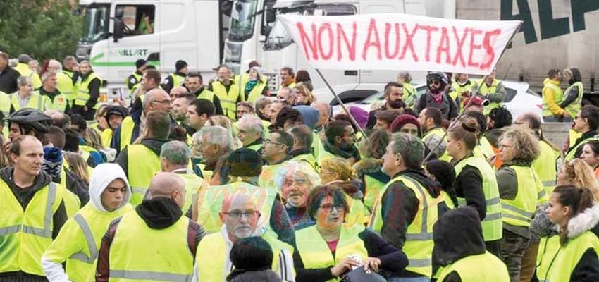 Crise des « Gilets jaunes » en France: des mesures pour calmer le jeu