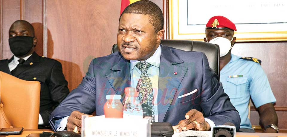Hier, à Yaoundé, au cours d’une communication spéciale, Jean Ernest Massena Ngallé Bibehe a annoncé la suspension de « Solidarité plus Voyages » et « Avenir de la Kadey ». Hier, à Yaoundé, au cours d’une communication spéciale, Jean Ernest Massena Ngallé Bibehe a annoncé la suspension de « Solidarité plus Voyages » et « Avenir de la Kadey ».