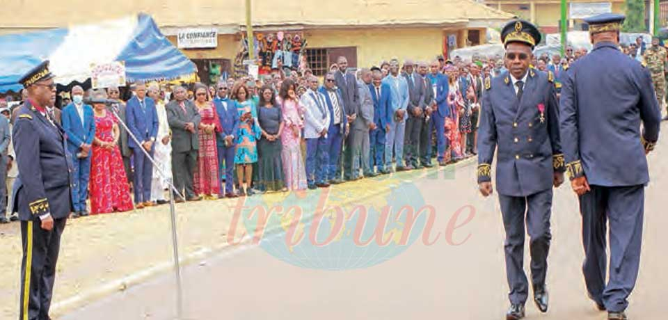 Itoe Peter Mbongo a été installé vendredi dernier à Dschang, au cours d’une cérémonie présidée par le gouverneur de la région de l’Ouest, Awa Fonka Augustine.